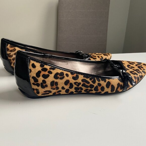 NWOT Kenneth Cole Reaction Leopard Flats - Picture 2 of 4